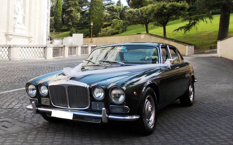 Noleggio Jaguar XJ6 a Roma